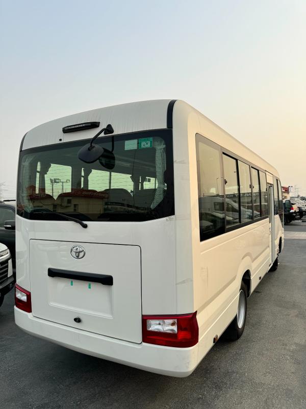 تويوتا كوستر 2024 - الصورة 2