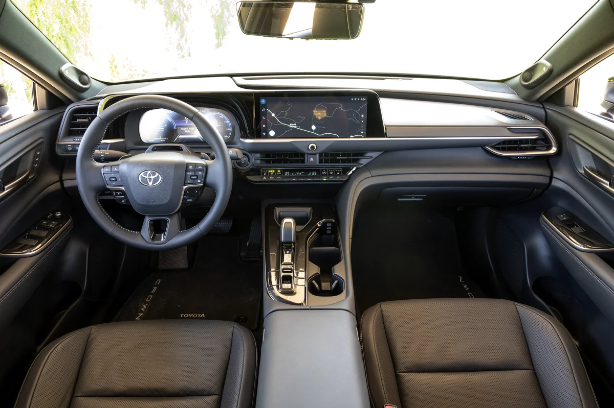 تويوتا كراون 2025 - الصورة 3